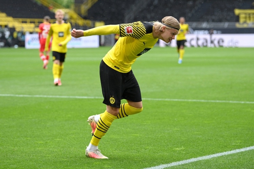 的缺席往往 的缺席往往