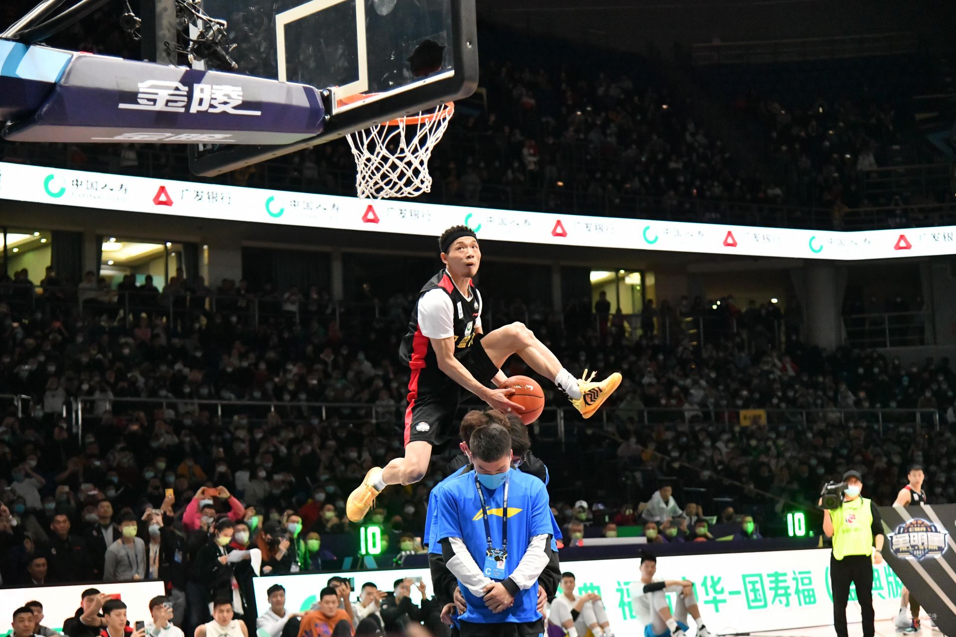 造压迫声 造压迫声