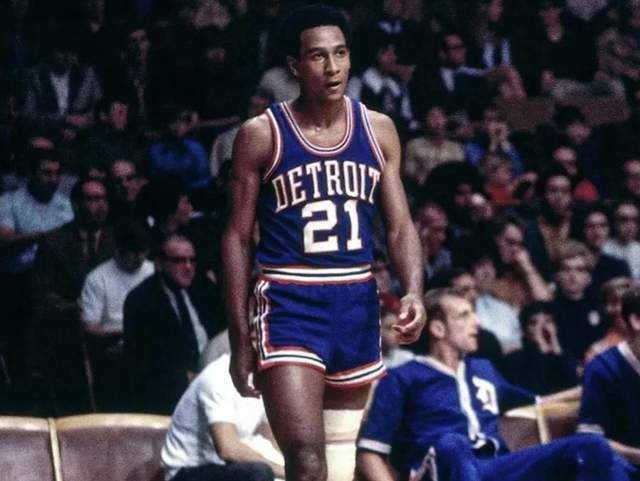 文班亚马暴 文班亚马暴